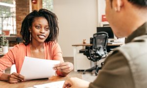 O que falar em uma entrevista de emprego para deixar uma boa impressão