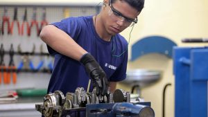 Qual o melhor curso técnico para arrumar emprego rápido em 2025